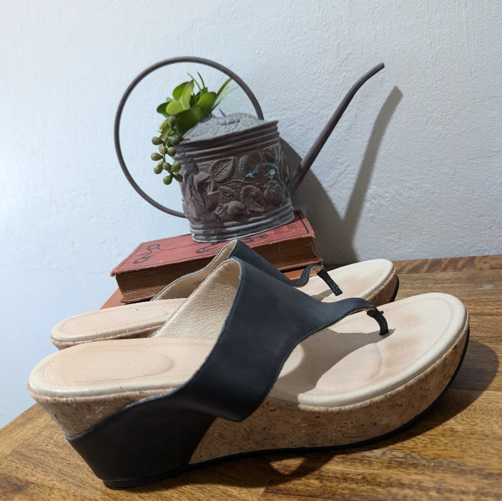 TSUBO‎ ODELLE black LEATHER CORK WEDGE SANDALS HEELS, WOMEN US 8.5/ EUR 39.5